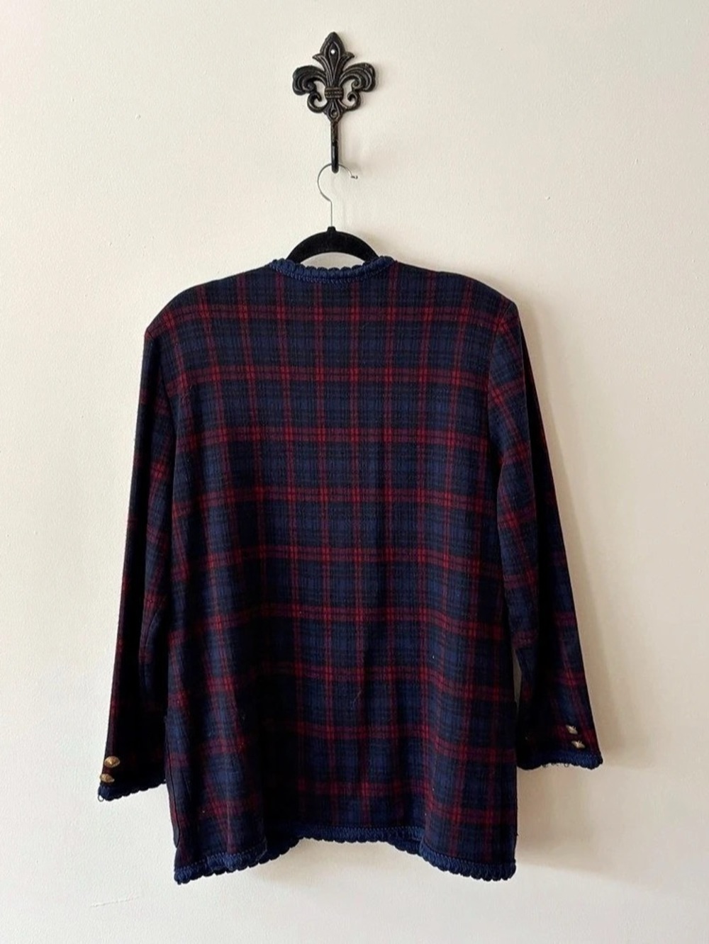 Cricket Lane Plaid Blazer in Blue & Red Like New - Picture 6 of 6